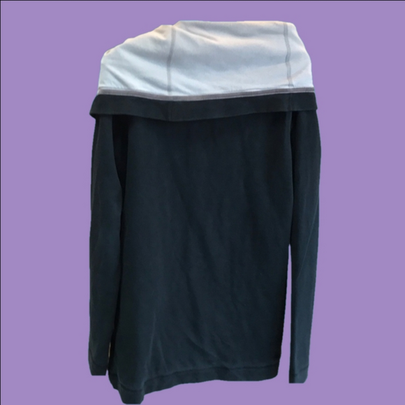 Lululemon Savasana Black Wrap Cardigan Jacket Women Size 8 style W4264S - Picture 8 of 16